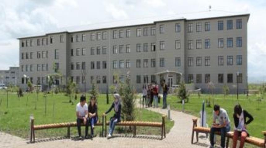 Aİ&Ccedil;&Uuml;&rsquo;de Geliştirilen Proje Ile MYO Eğitimi Avrupa &Ccedil;apında Olacak