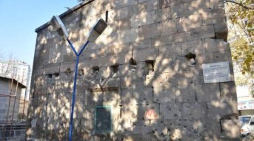 Bab&uuml;k Bey Ile Emir Şahap Yapıları Restore Edilecek