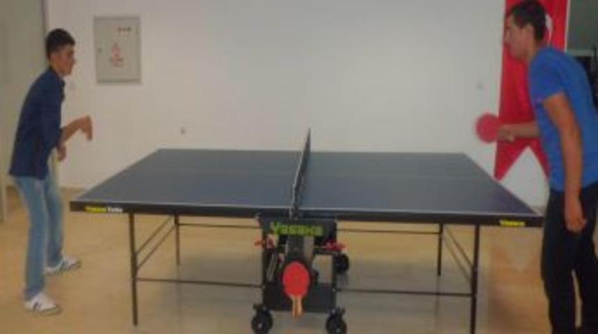 Gen&ccedil;lik Merkezi'nin &Uuml;cretsiz Kurslarına Yoğun Ilgi