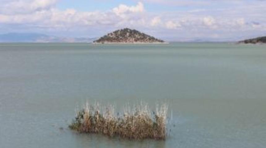 Beyşehir G&ouml;l&uuml; Artık T&uuml;rkiye&rsquo;nin En B&uuml;y&uuml;k Milli Parkı Değil