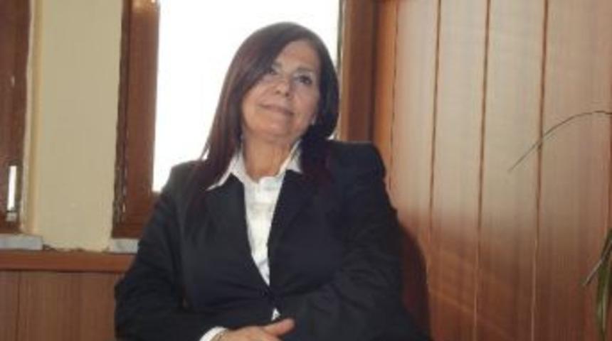 Cumhuriyet Mahallesi&rsquo;ne Kadın Eli Değecek