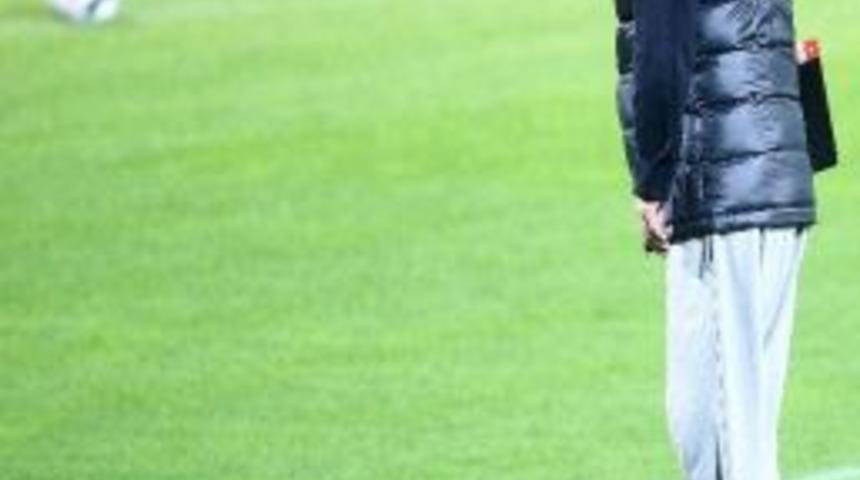 A Milli Futbol Takımı, Kuzey İrlanda Ma&ccedil;ının Hazırlıklarını S&uuml;rd&uuml;rd&uuml;