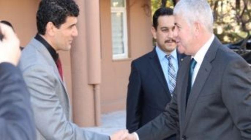 Vali Erden’den Sağlık Hizmetlerine Tam Not