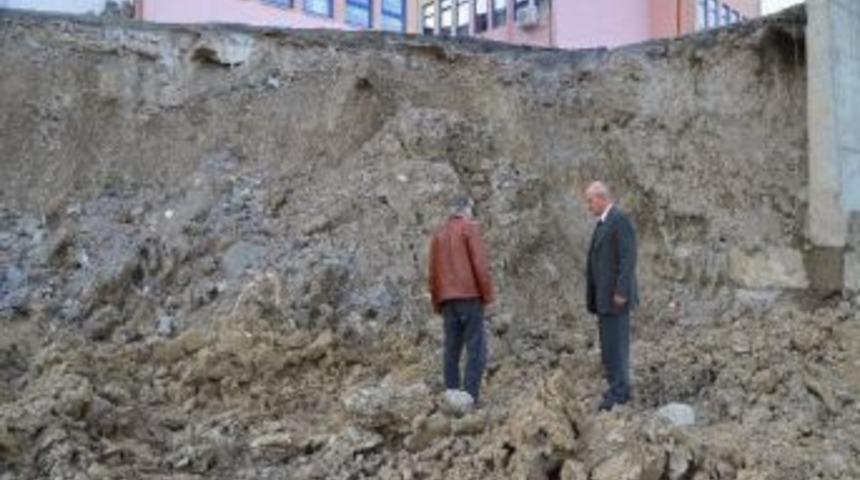 Genel Sekreter Uzun İncelemeleri S&uuml;rd&uuml;r&uuml;yor