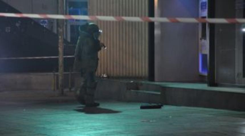 ATM'nin Yanındaki Ş&uuml;pheli &Ccedil;anta Ilgin&ccedil; G&ouml;r&uuml;nt&uuml;lere Yol A&ccedil;tı