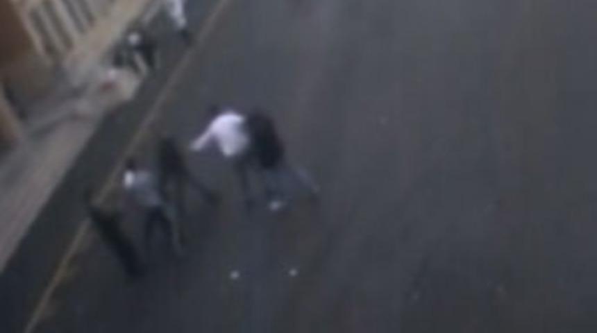 Okul bah&ccedil;esinde &ouml;ğretmen darp edildi