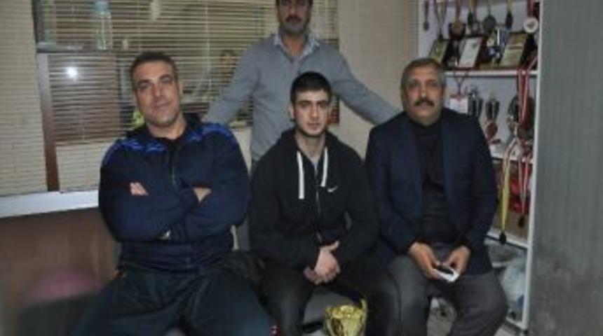 Mustafa Baştaş, D&uuml;nya V&uuml;cut Geliştirme Şampiyonasında M&uuml;cadele Edecek