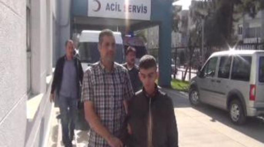 Mersin'de Iki Okula Saldıran Ter&ouml;r &Ouml;rg&uuml;t&uuml; Yandaşları Kameralara Yakalandı