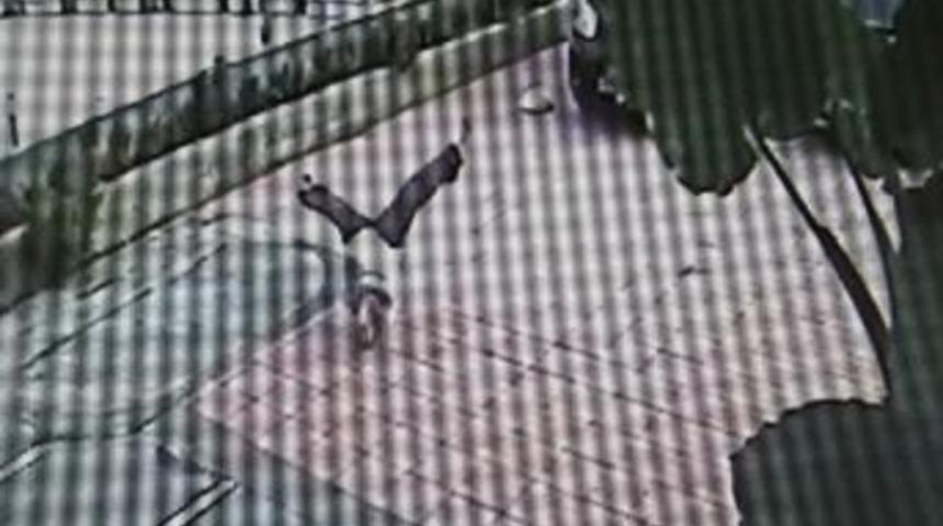 Sevgilisiyle tartıştıktan sonra intihar etti