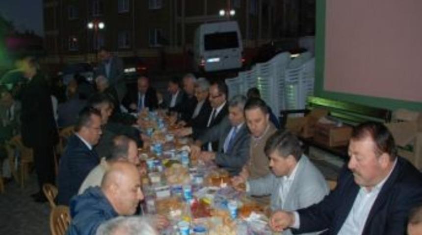 Muharrem Orucu İftarını Alevi Ve S&uuml;nniler Birlikte A&ccedil;tı