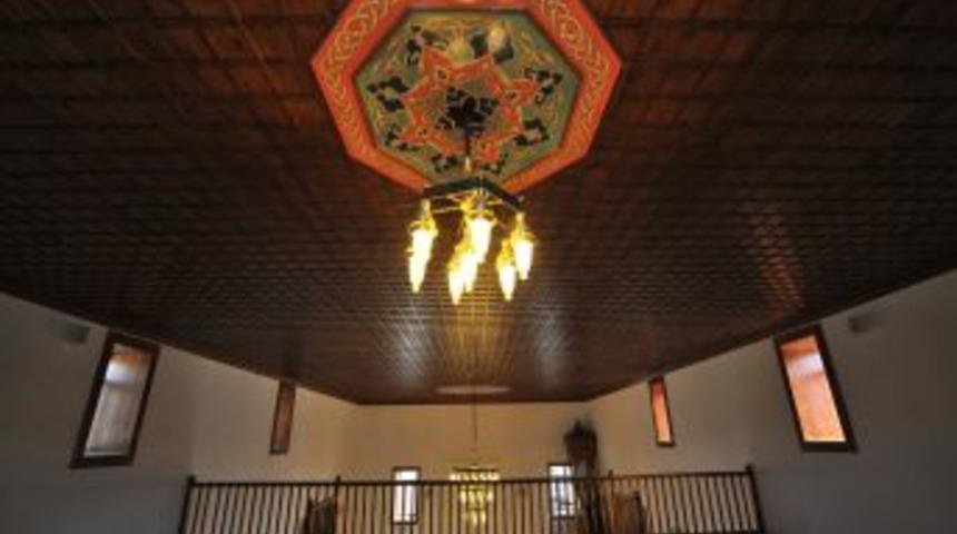 Yangında Zarar G&ouml;ren Tabakhane Camii Restore Edildi