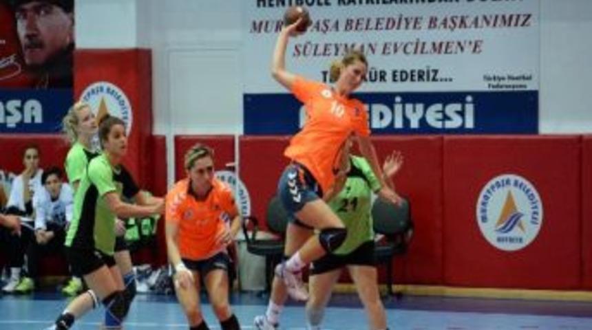 Paşa&rsquo;nın Melekleri Maltepe&rsquo;yi Ezdi Ge&ccedil;ti