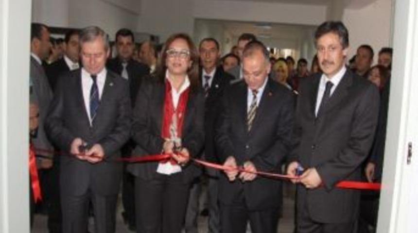 Nevşehir Hacıbektaş Veli &Uuml;niversitesi&rsquo;ne 6 Yeni Laboratuvar