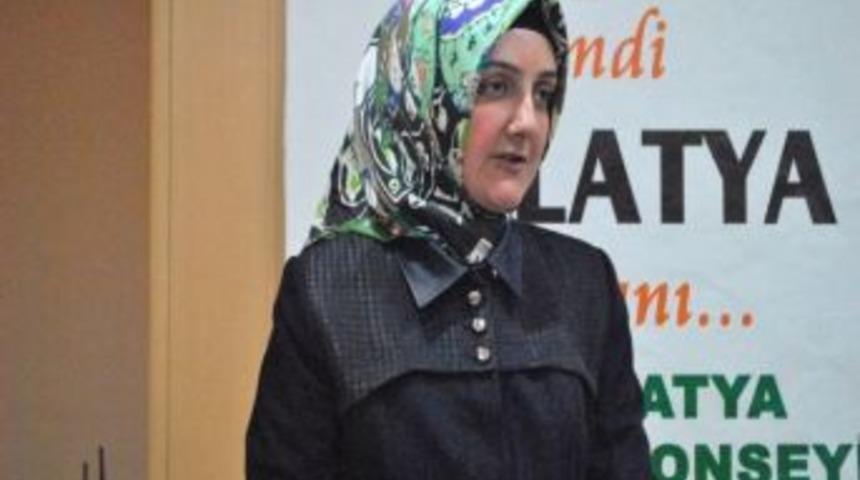 D&ouml;nmez: &ldquo;eşlerin Y&uuml;zde 96&rsquo;sı İletişim Sorunu Yaşıyor&rdquo;