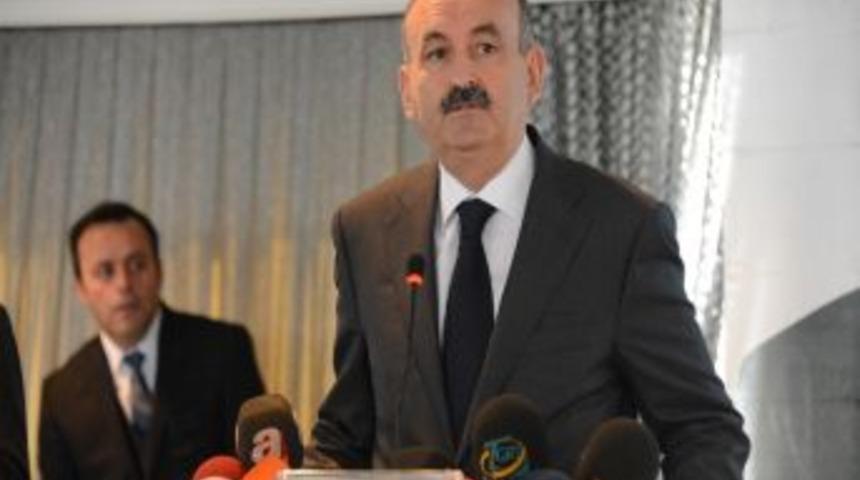 M&uuml;ezzinoğlu: 5 Yıllık T&uuml;t&uuml;nle M&uuml;cadelemizde 2 Milyon Kişi Sigarayı Bıraktı