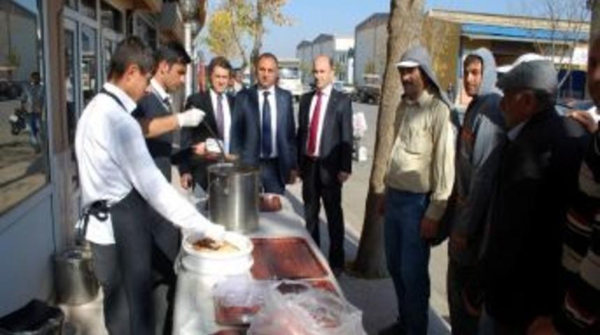 Salihli Ticaret Borsası&rsquo;ndan Aşure İkramı