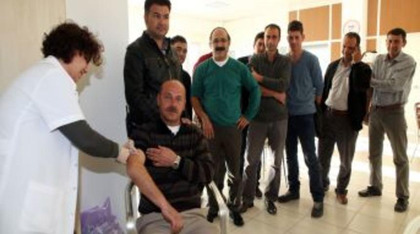 Yenimahalle Belediyesi Personeli Aşılanıyor