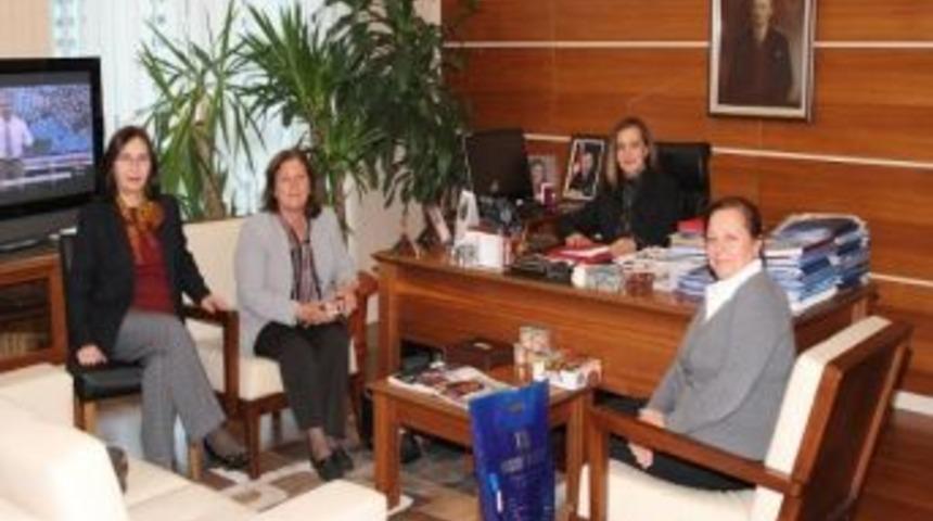 Ak Parti Genel Başkan Yardımcısı N&uuml;khet Hotar: