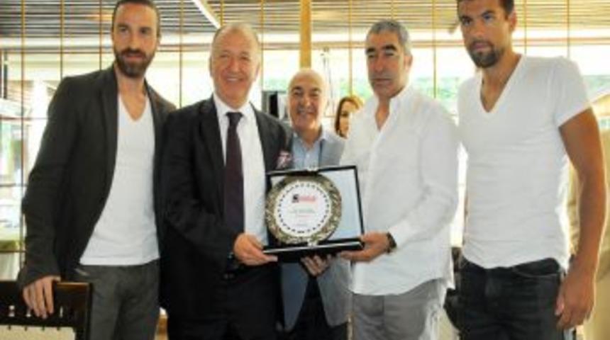 Samet Ayababa: Antalyaspor'un En B&uuml;y&uuml;k Sorunu Alt Yapı Ve Tesis