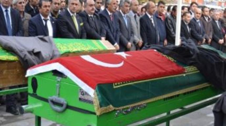 Kazada Hayatını Kaybeden Doktor Son Yolculuğuna Uğurlandı