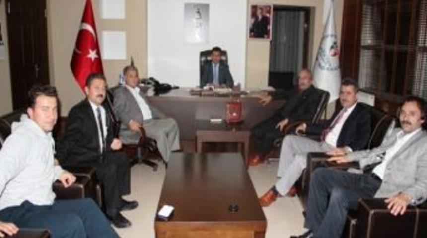 Eğitim Bir-sen'den Gen&ccedil;lik Ve Spor İl M&uuml;d&uuml;rl&uuml;ğ&uuml;n&uuml; Ziyaret Etti