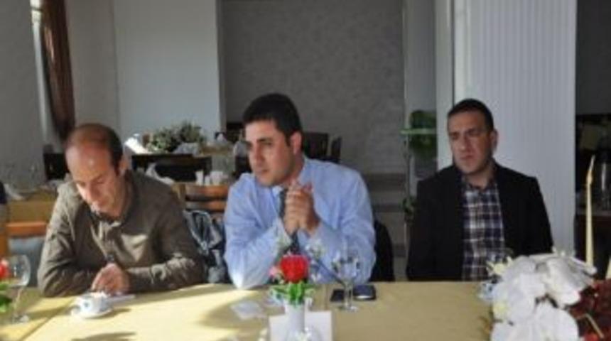 Ak Parti'li Demir, Şıvan Perver'in Diyarbakır'a Gelişini Değerlendirdi