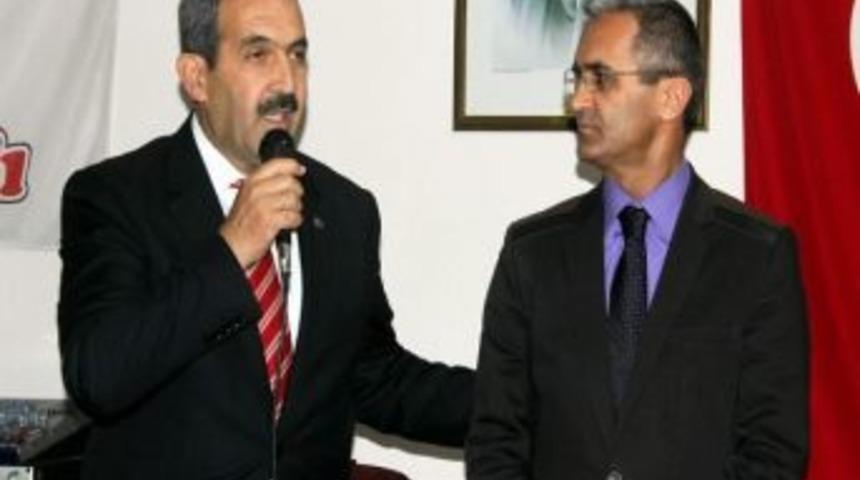 Başkan &Uuml;rg&uuml;p, Cem Evinde İftar Yemeği Verdi