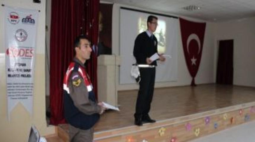 Taşımalı Eğitim Servis Şof&ouml;rlerine Eğitim Verildi