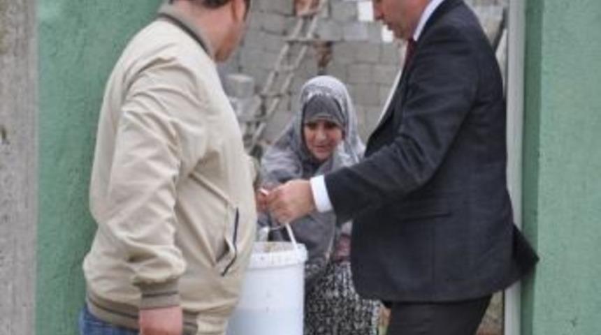 Gümüşçay Belediyesi Aşure Dağıttı