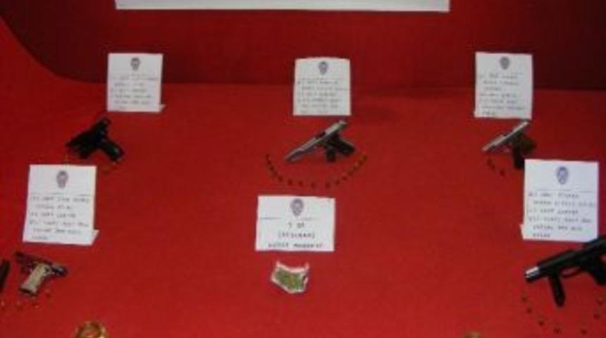 Viranşehir'de Kaçak Silah Ele Geçirildi