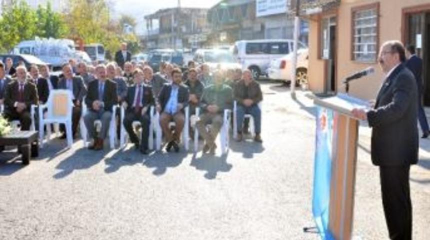 Başkan G&uuml;mr&uuml;k&ccedil;&uuml;oğlu B&uuml;y&uuml;k Sanayi Esnafına Aşure İkram Etti