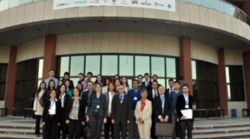 F&uuml; M&uuml;hendislik Fak&uuml;ltesi &Ouml;ğrencisinin Proje Başarısı