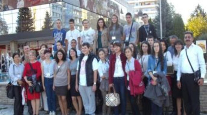 Arif Nihat Asya İlkokulu, AB Projesi I&ccedil;in Bulgaristan&rsquo;da