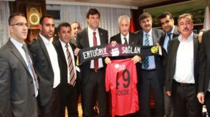 Ertuğrul Sağlam, Başkan Dede&rsquo;yi Ziyaret Etti