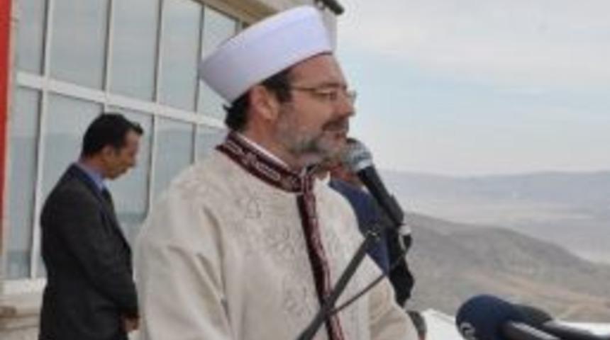 &Uuml;niversite Camiinin A&ccedil;ılışını G&ouml;rmez Yaptı