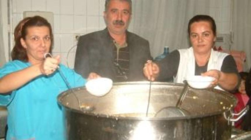 Burhaniye&rsquo;de Aşure Hayrı İlgi G&ouml;rd&uuml;