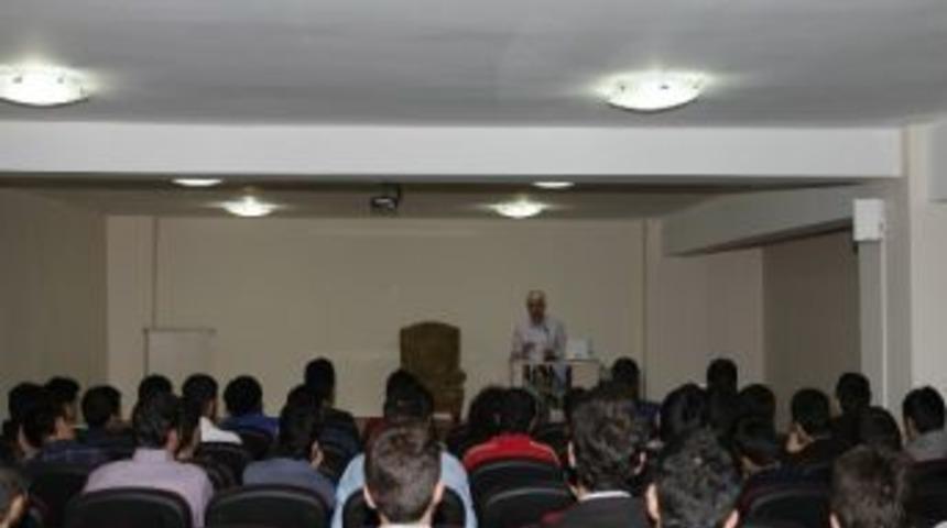 Başkan Sakallı &Uuml;niversiteli Gen&ccedil;lerle Buluştu