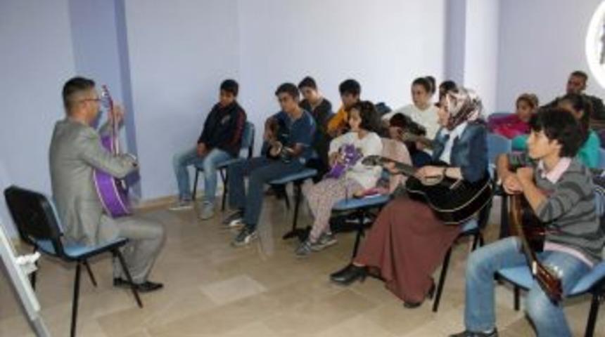 Recep Tayyip Erdoğan K&uuml;lt&uuml;r Merkezi B&ouml;lgeye Canlılık Kazandırdı