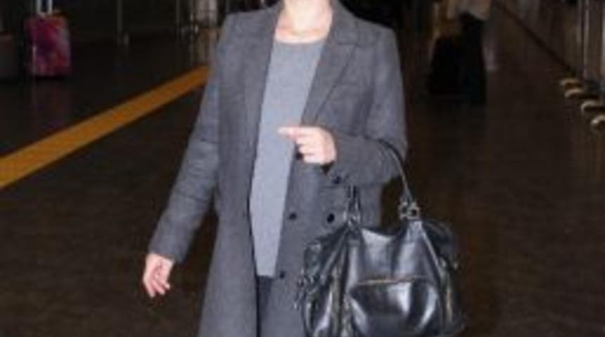 &Uuml;nl&uuml; Fransız Piyanist Laure Kahn İstanbul'da