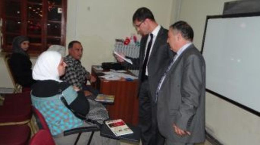 Mersin&rsquo;de Suriyeli M&uuml;ltecilere T&uuml;rk&ccedil;e Kursu Veriliyor