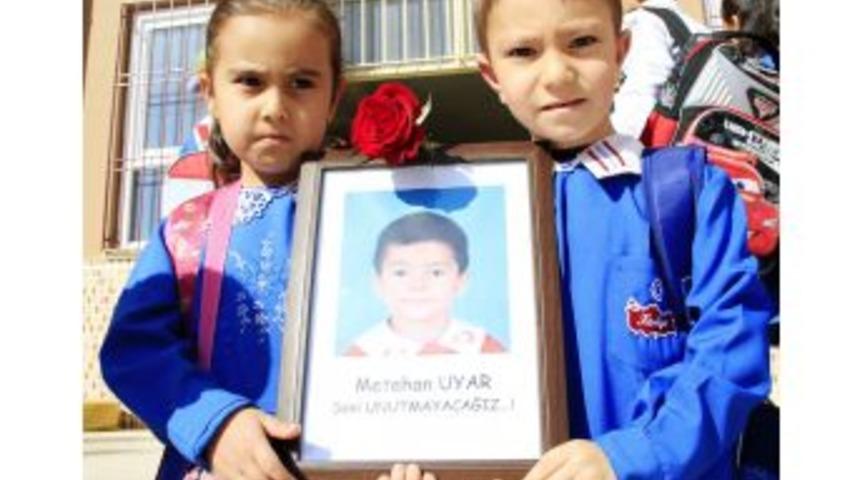 Kazada Ölen Çocuğa Okul Arkadaşlarından Hüzünlü Veda