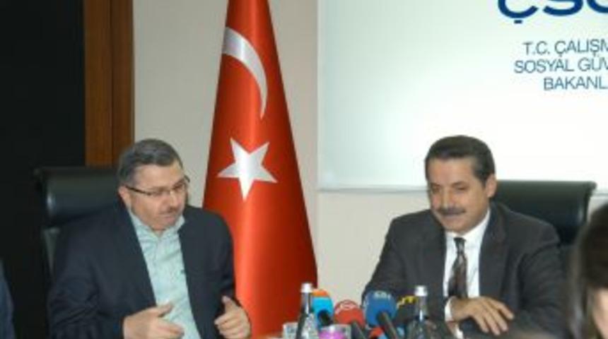 Bakan Çelik: Dershaneler Eğitim Sisteminin Doğurduğu Müesseseler