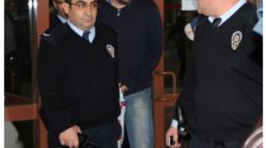 Boşandığı Eşine Nafaka Ödemeyen Kaleci Fevzi Tuncay, Tutuklandı