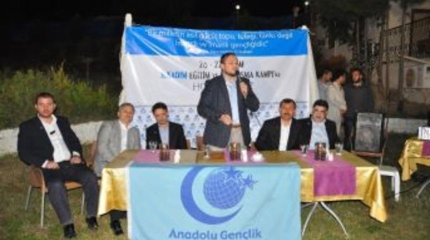 Agd&rsquo;li &Uuml;niversite &Ouml;ğrencileri Manavgat&rsquo;ta Kampa Katıldı