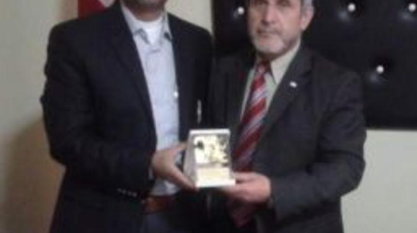 Kızılay Yozgat Şubesi &Ouml;ğretmenleri &Ouml;d&uuml;llendirdi