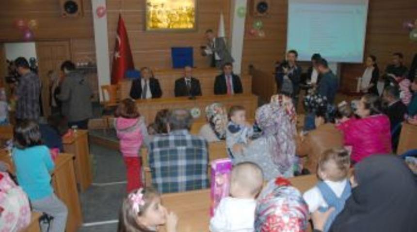 &lsquo;İki Fidanı Birlikte B&uuml;y&uuml;telim&rsquo; Projesinin Katılım Sertifikaları Verildi