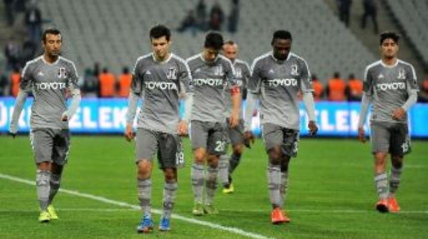 Beşiktaş, Lucescu&rsquo;ya Boyun Eğdi