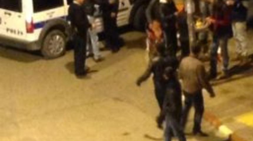 &Uuml;zerinden Bı&ccedil;ak &Ccedil;ıkan Şahıs G&ouml;zaltına Alınmamak İ&ccedil;in 15 Dakika Direndi