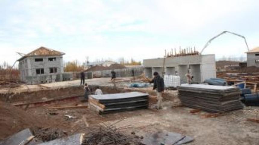 Atıksu Arıtma Tesisi &Ccedil;alışmaları Devam Ediyor