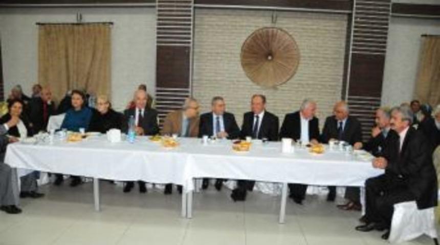 Belalanlılar Yemekte Buluştu